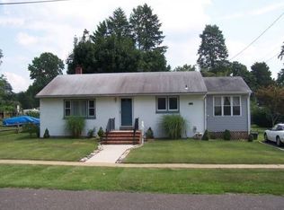 171 E Mercer Ave, Sewell, NJ 08080