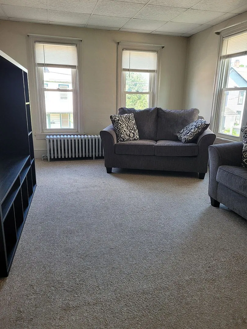 132 South 5th Ave — Photo 1