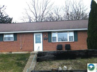 1392 New Holland Rd, Reading, PA 19607
