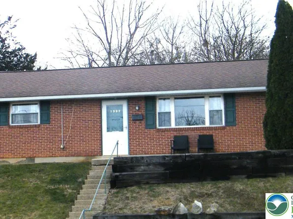 1392 New Holland Rd, Reading, PA 19607