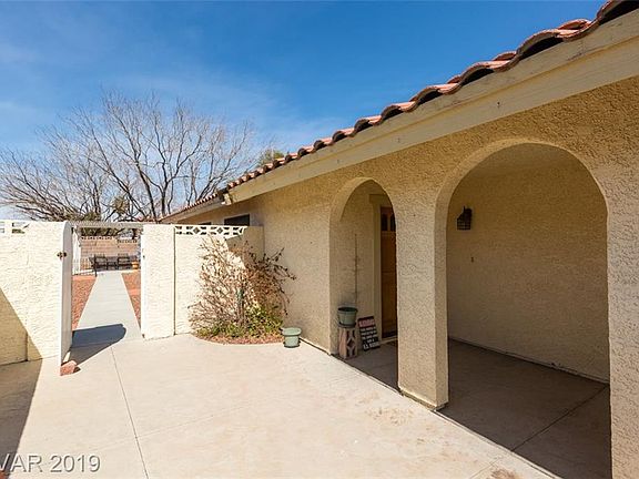 4th image of 8656 Orvieto Dr