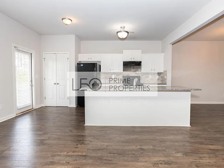 156 Daisy Cir — Photo 6