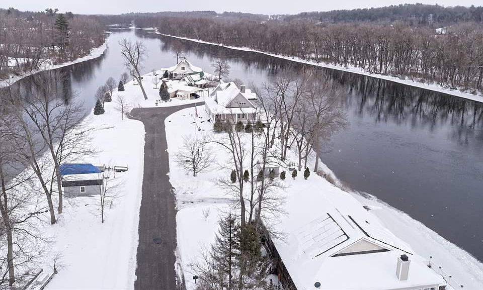 1st image of 13 Schuyler Island Dr