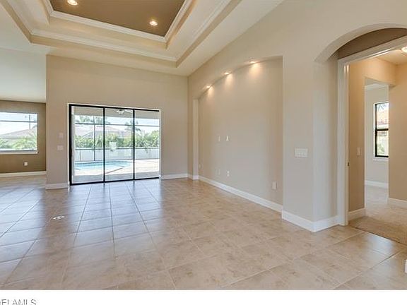4th image of 2564 SW 27th St