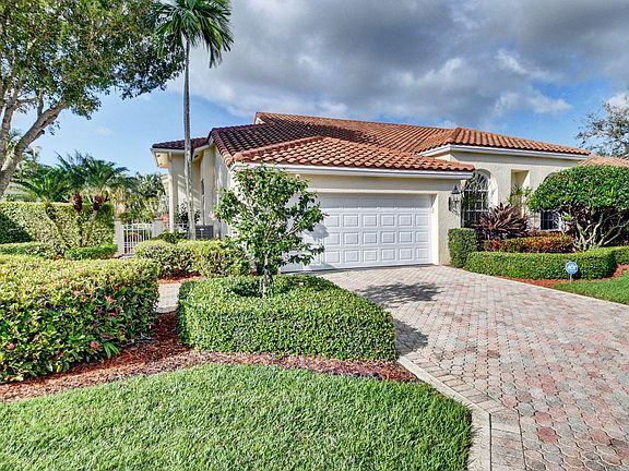 Home For Sale In Broken Sound Country Club