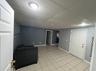 21 Case Ln UNIT 1B, Providence, RI 02909