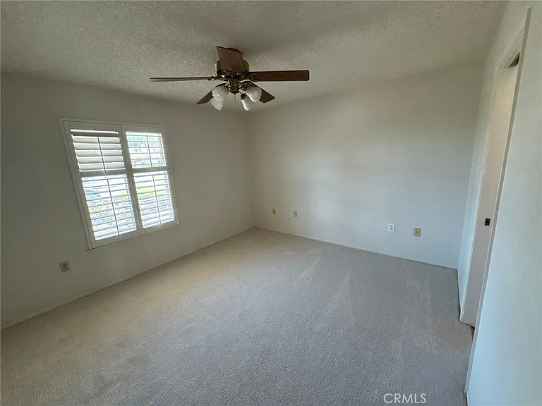 29196 Crestone Dr — Photo 9