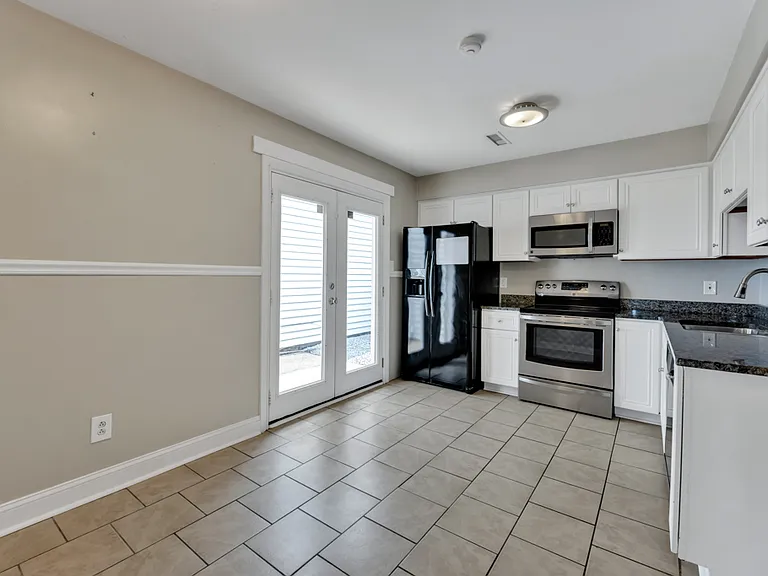 932 Fern Ridge Rd — Photo 9