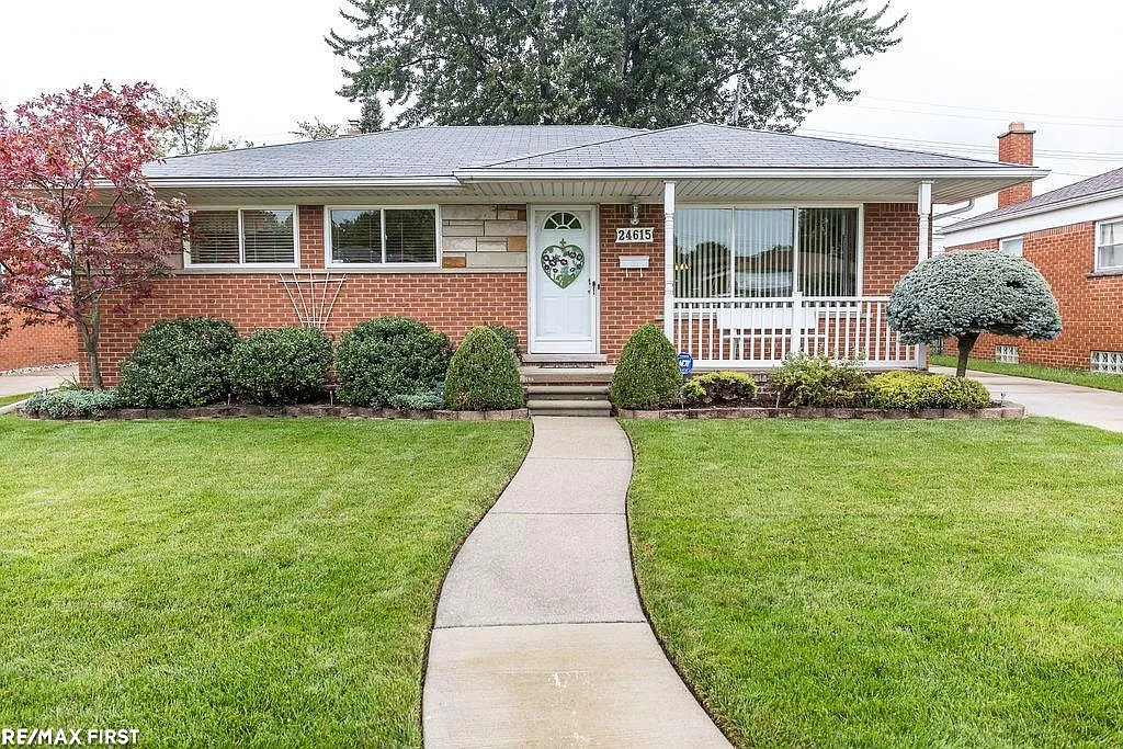 24615 Almond Ave photo 1