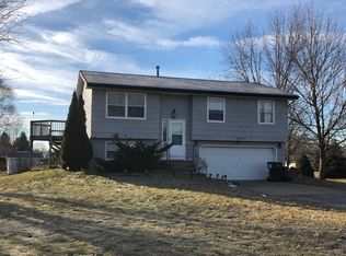 4501 Straw Ln, Roscoe, IL 61073