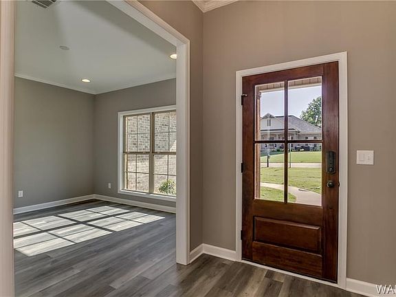 3rd image of 1732 Sweetgum Cir #33