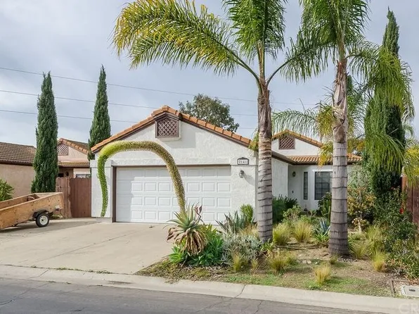 2141 N Chestnut Ln, Santa Maria, CA 93458