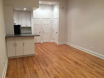 Rented by Metropolis Real Estate of Manhattan