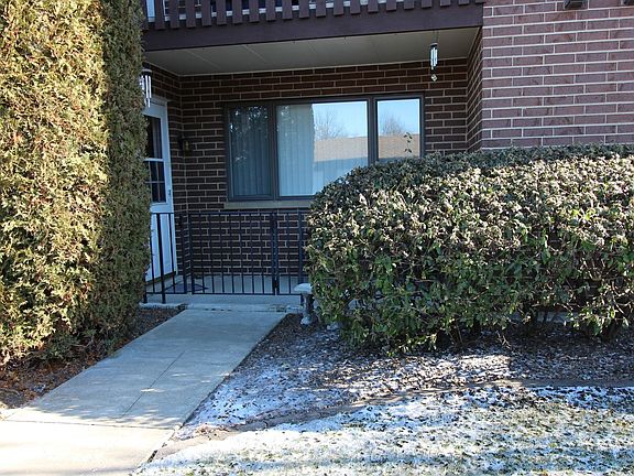 2nd image of 10522 Palos Pl APT 22A