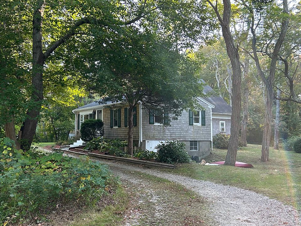 Driveway entry