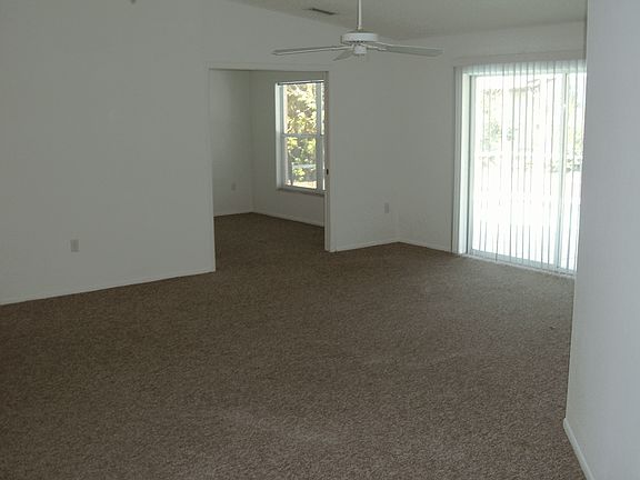5th image of 4192 Lancaster Dr