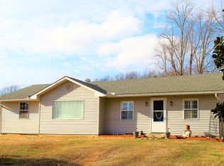 924 Greenway Rd, Huron, TN 38345