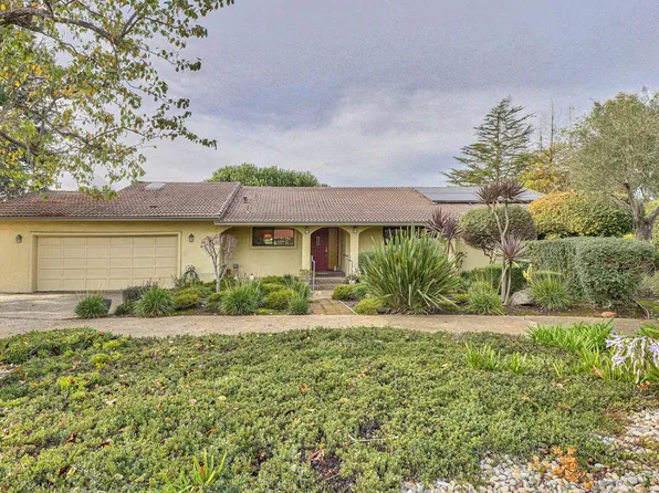 11680 Tam Oshanter Dr, Salinas, CA 93906