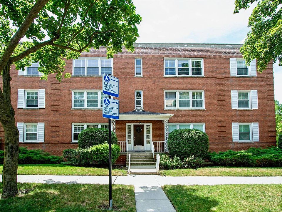 1st image of 2073 W Farwell Ave APT 1