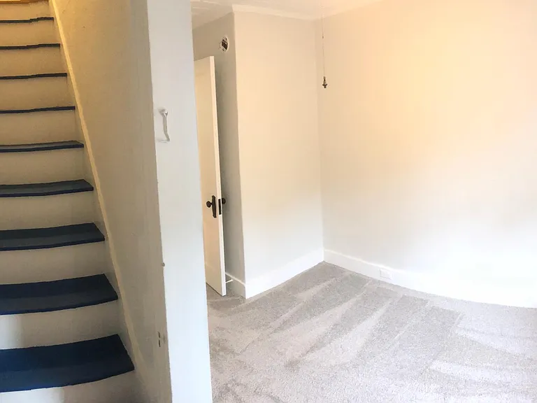 137 Baldwin St #A — Photo 12