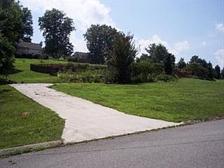 2nd image of 178 Rock Cress Dr