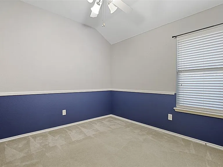 2404 Slalom Dr — Photo 46