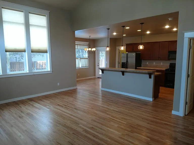 61112 Snowbrush Dr — Photo 2