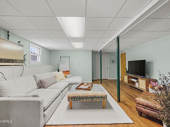 5th image of 184 Washington Mountain Rd