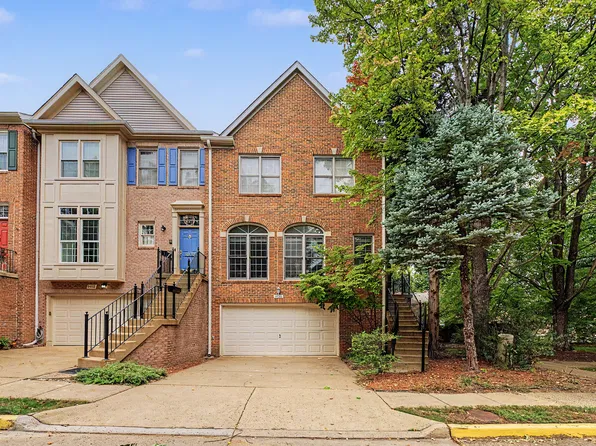 9400 Regency Crest Dr, Vienna, VA 22181