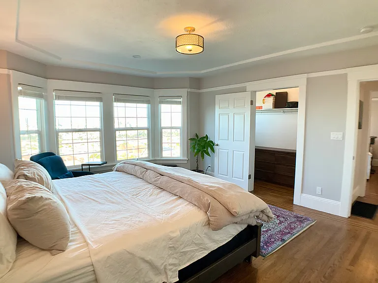 808 Templeton Ave — Photo 14