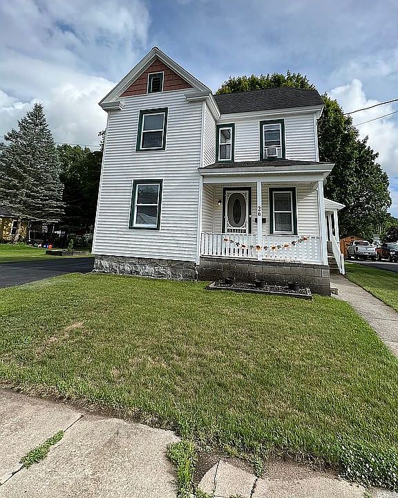 1st image of 26-28 William St