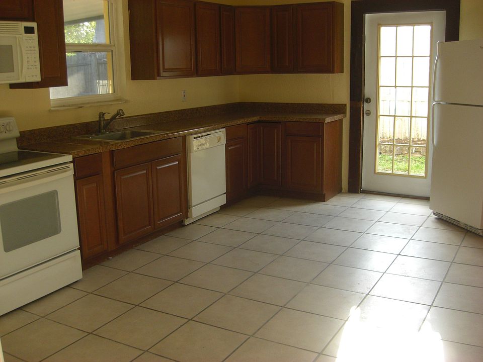 Very Large Kitchen
