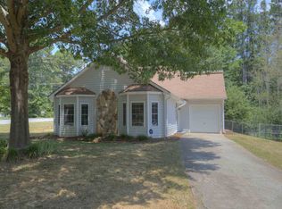 421 River Chase Dr, Jonesboro, GA 30238