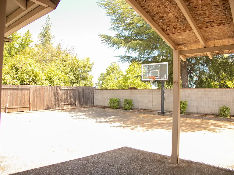 1596 Steinbeck Dr — Photo 20