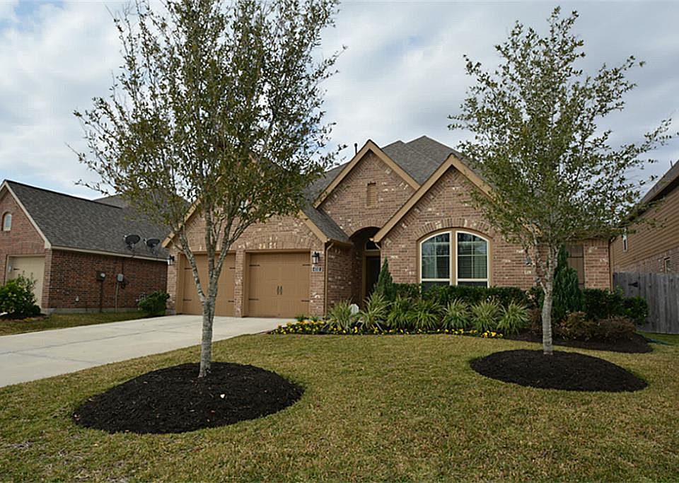 1st image of 4010 Misty Waters Ln