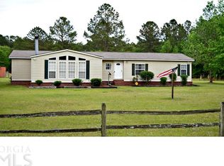 200 Indian Trl, Pembroke, GA 31321