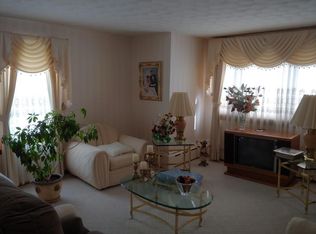 91 Thomas St, Fall River, MA 02723