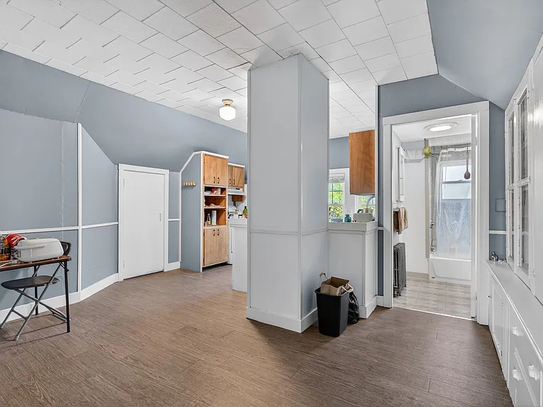 6 Hampshire St #2 — Photo 7