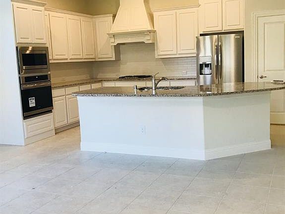 2nd image of 11008 Brownwood Pl