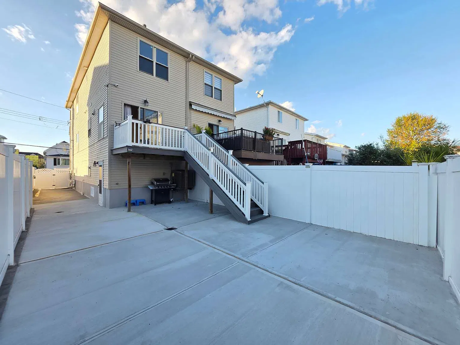 4 bed, 1.5 bath, 1800 sqft, $3,800 — Photo 4