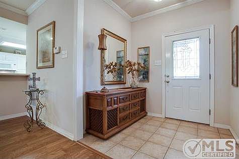 5th image of 716 Nandina Way