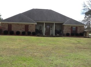 174 John Meadows Rd, Magee, MS 39111