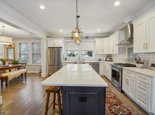 6 Village Rd, New Vernon, NJ 07976