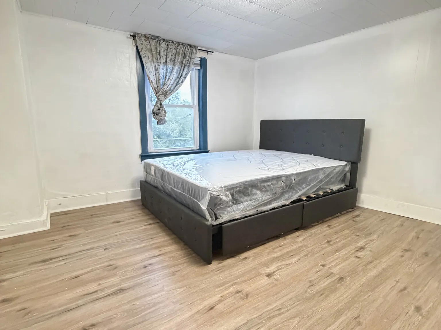 4 bed, 2178 sqft, $1,600 — Photo 4