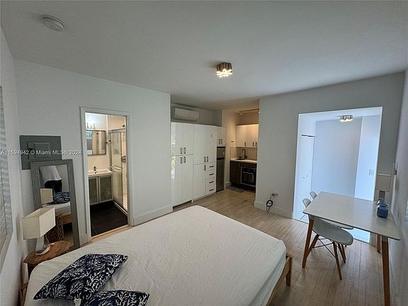 2nd image of 645 Michigan Ave Unit E