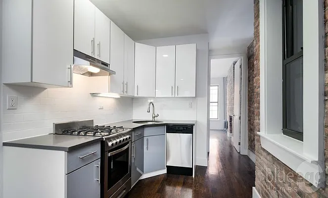 Rented by Blue Egg Realty Corp | media 3