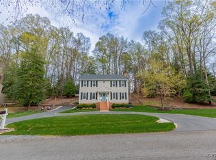 7324 Hill View Dr, Mechanicsville, VA 23111