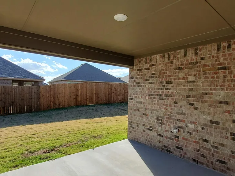 2107 Camellia St — Photo 21