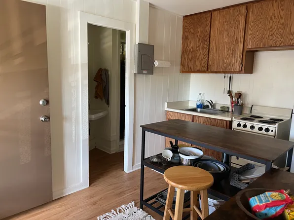 2262 Citron St APT 3, Honolulu, HI 96826