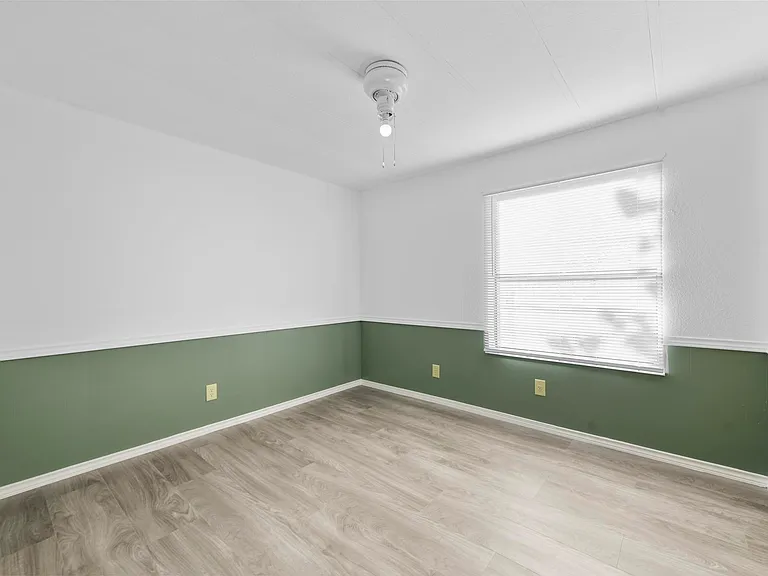 4922 County Road 803 — Photo 3